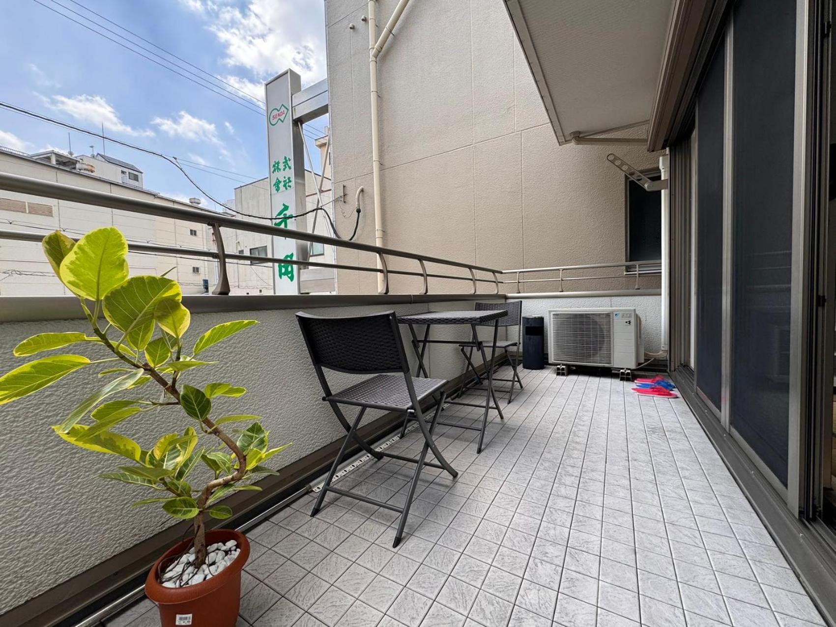 הוילה אוסקה Comfy House Namba מראה חיצוני תמונה