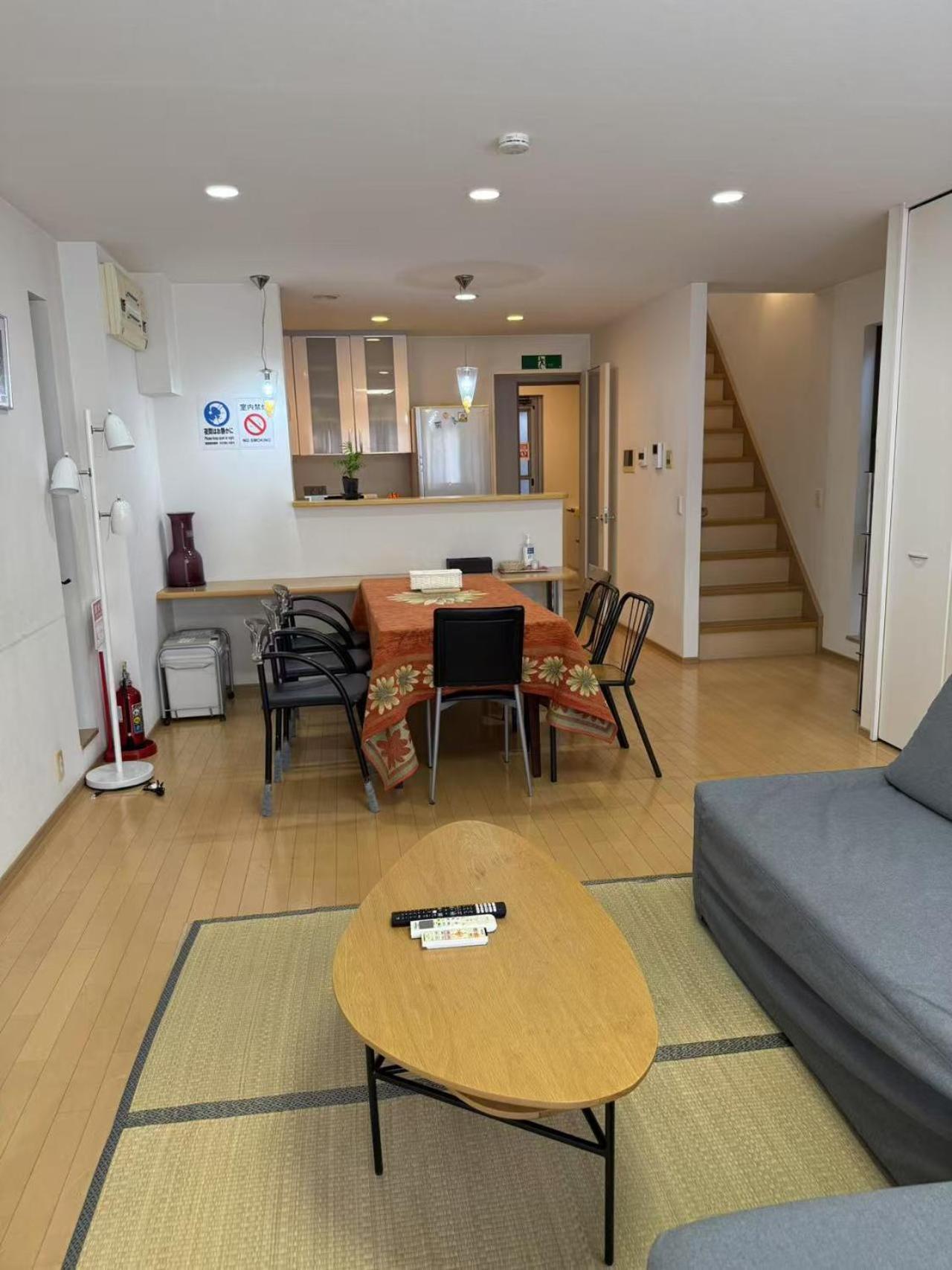 הוילה אוסקה Comfy House Namba מראה חיצוני תמונה