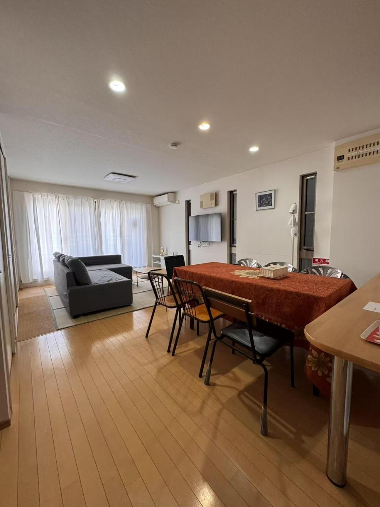 הוילה אוסקה Comfy House Namba מראה חיצוני תמונה